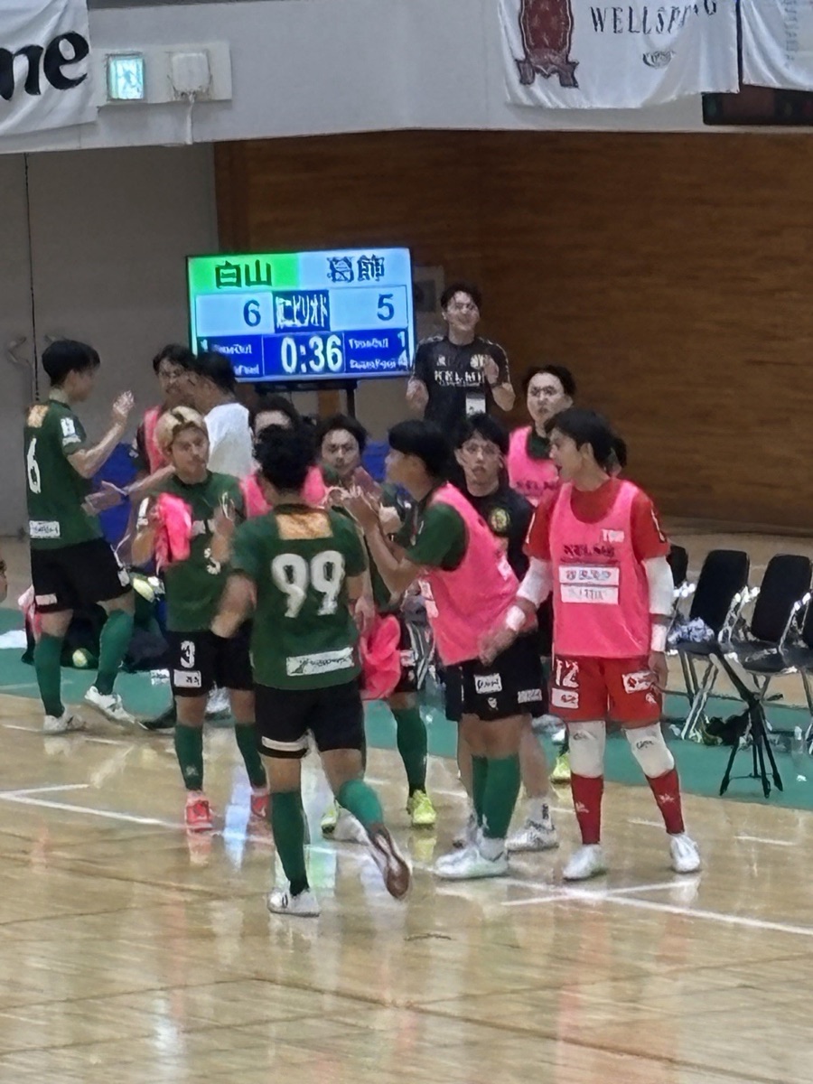 6-5に逆転した瞬間（スコアボード表示）